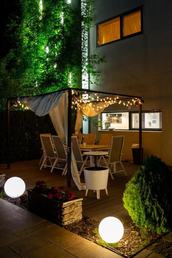 Kubiq Residence Giarmata Exteriér fotografie