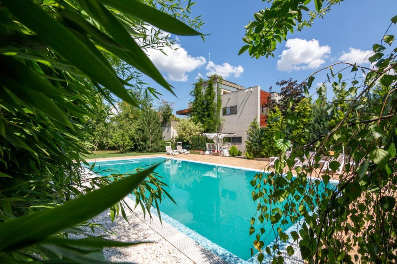 Kubiq Residence Giarmata Exteriér fotografie