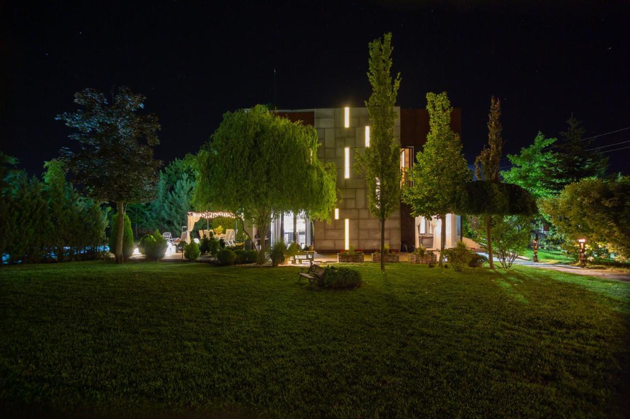 Kubiq Residence Giarmata Exteriér fotografie